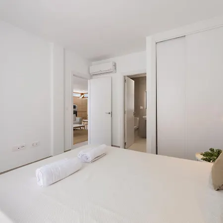 Vila Altos Blanca 8a By Escape